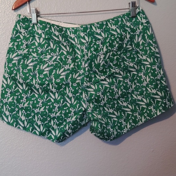 J. Crew Shorts Floral Green Size 10 - Picture 5 of 10